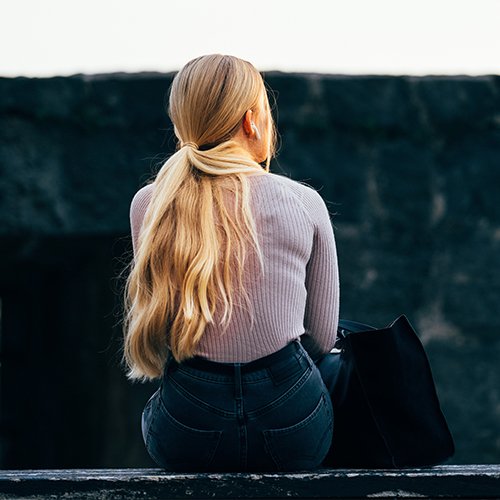 Alone dp