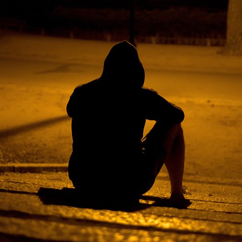 Alone dp