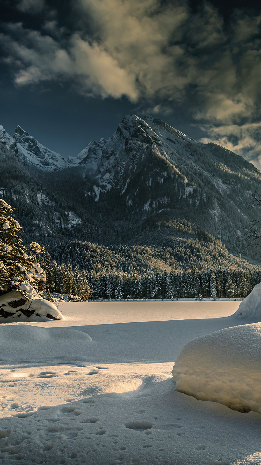 lake hintersee